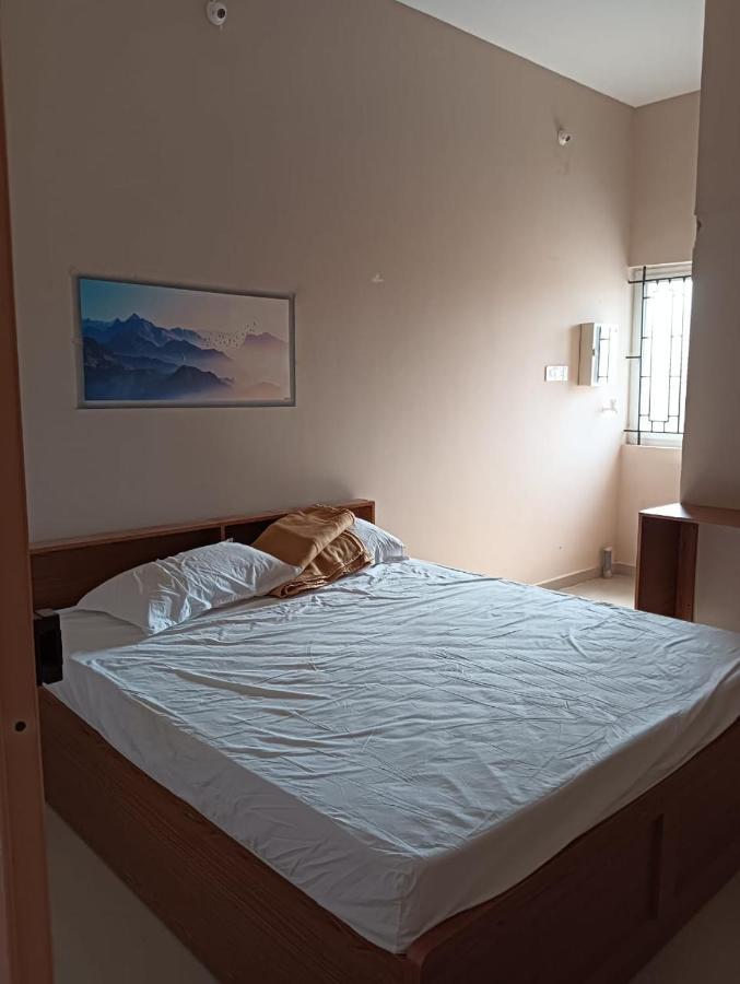 Surathi Enclave Standard Rooms Karumattampatti Exteriér fotografie