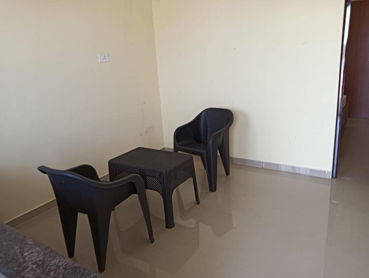 Surathi Enclave Standard Rooms Karumattampatti Exteriér fotografie